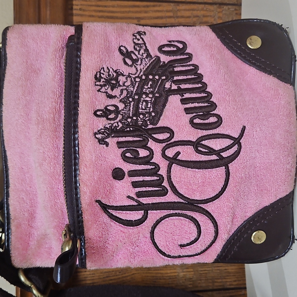 Juicy Couture 🥳 HOST PIC🥳 y2k Velour Crown Juicy Small Crossbody Bag - Picture 3 of 17